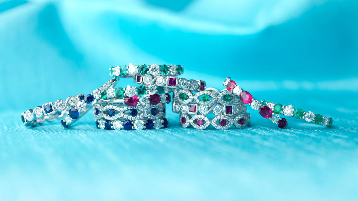 STACKABLE COLLECTION