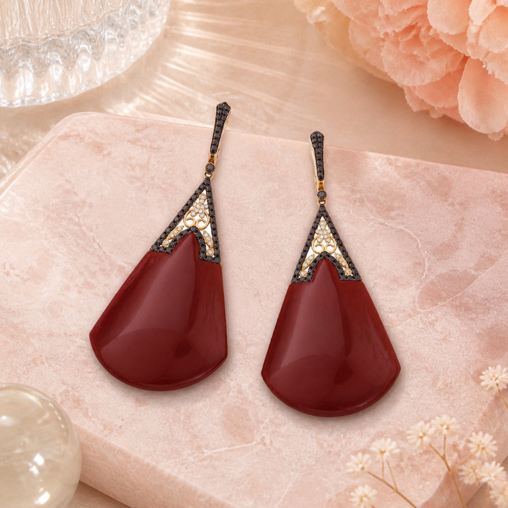 DE10173 - 14K Yellow Gold Red Agate Drop Earrings