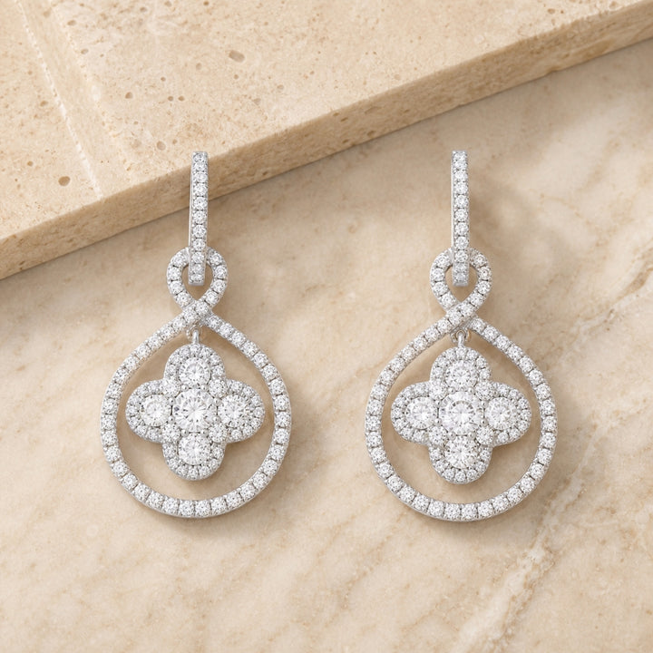 DE9316 - 18K White Gold Diamond Drop Earrings