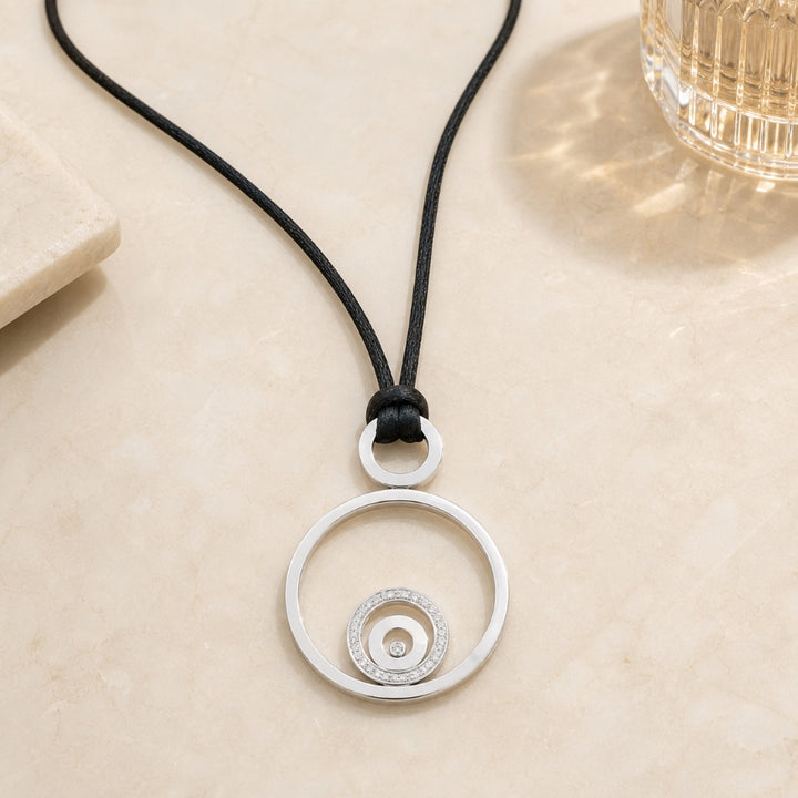 DP4609 - 18K White Gold Diamond Pendant