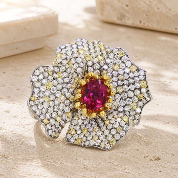 DR11959 - 18K White Gold Yellow Diamond Flower Ring