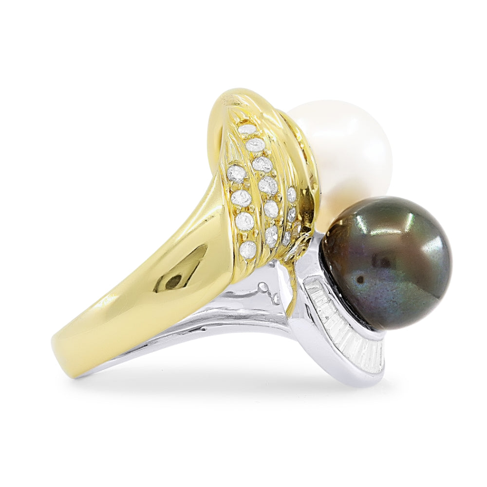 DR1714 - 18K White Gold Diamond Cocktail Ring