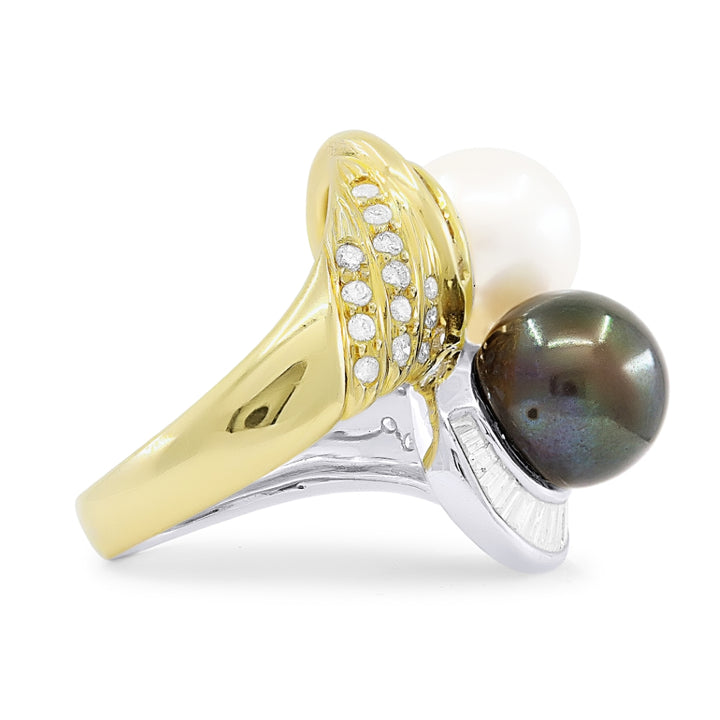 DR1714 - 18K White Gold Diamond Cocktail Ring