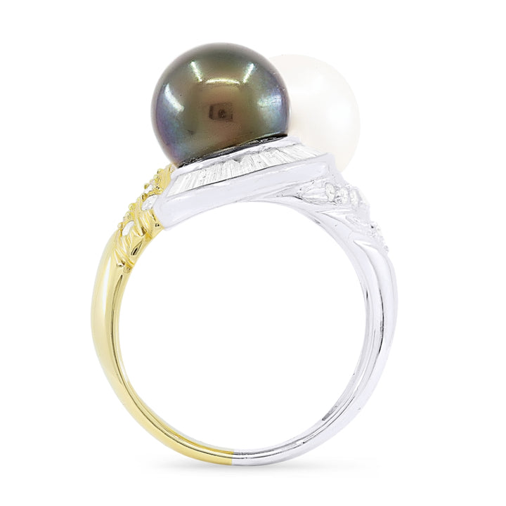 DR1714 - 18K White Gold Diamond Cocktail Ring