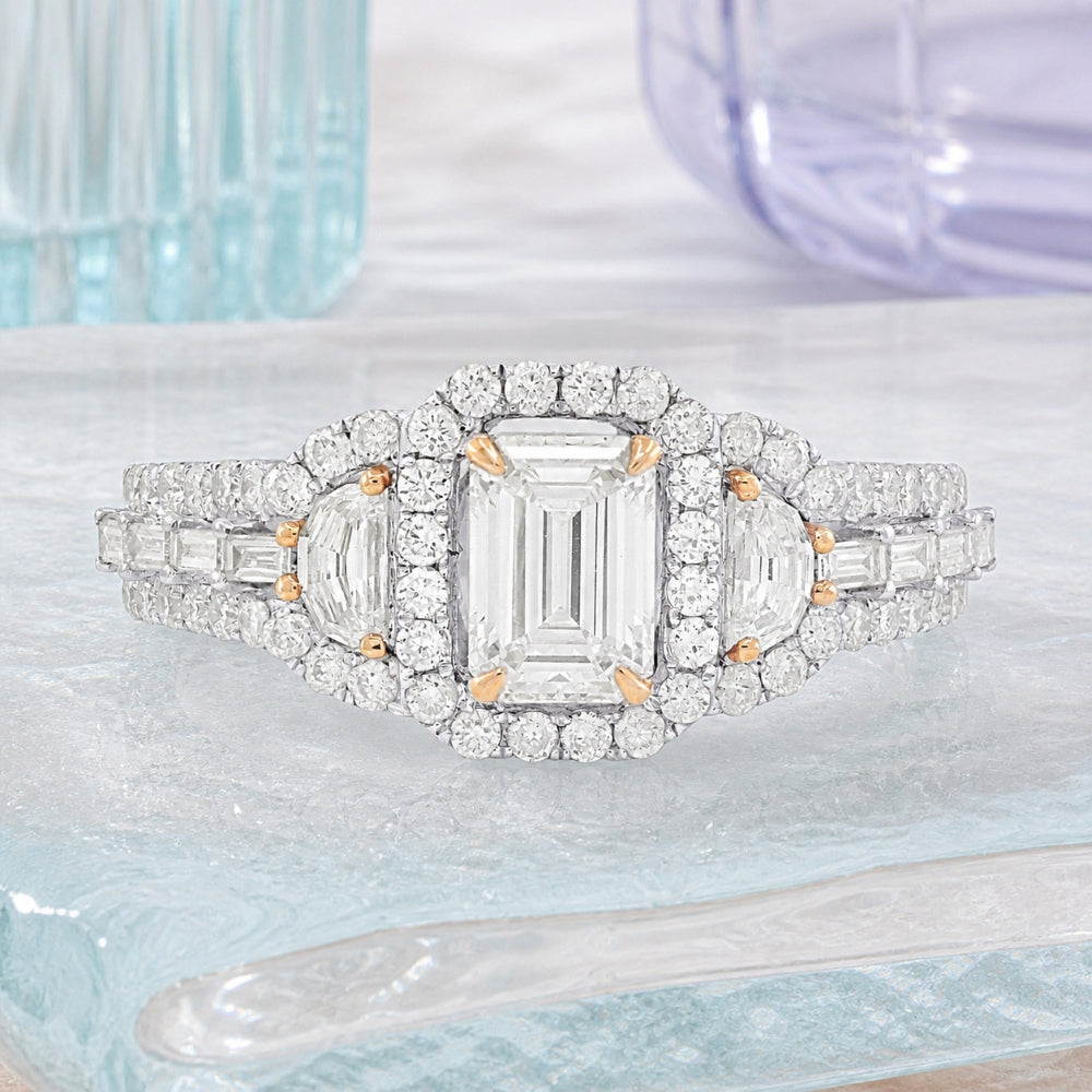 DR9082 - 18K White Gold Diamond Ring
