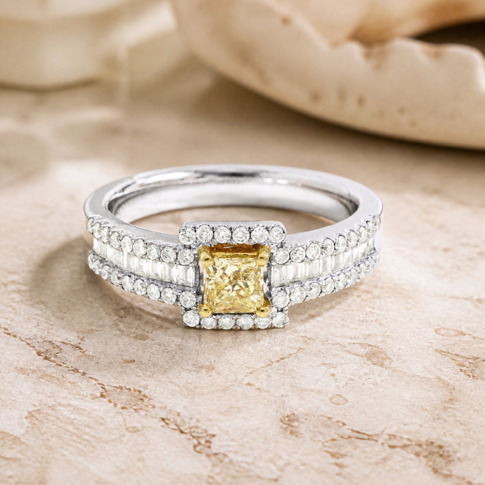 DR9250 - 18K White Gold Yellow Diamond Ring