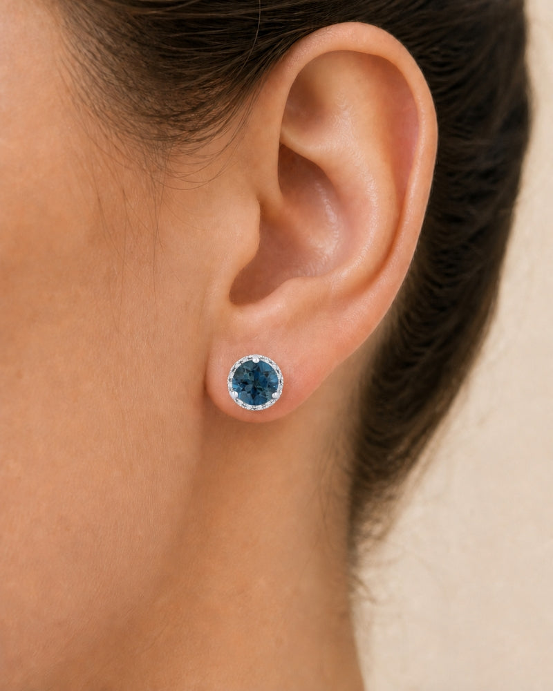 E1023 - 14K Gold Round Stud Earrings