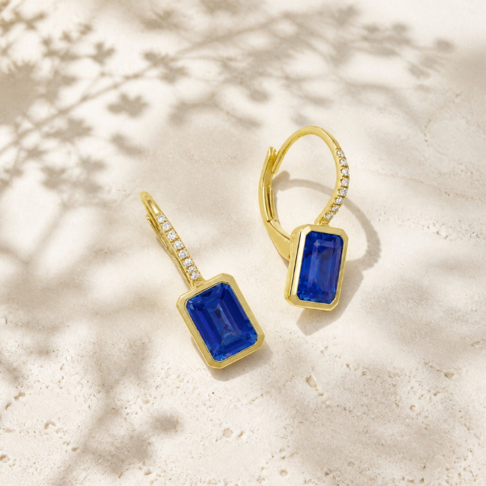 E1693 - 14K Yellow Gold Rectangle Drop Earrings