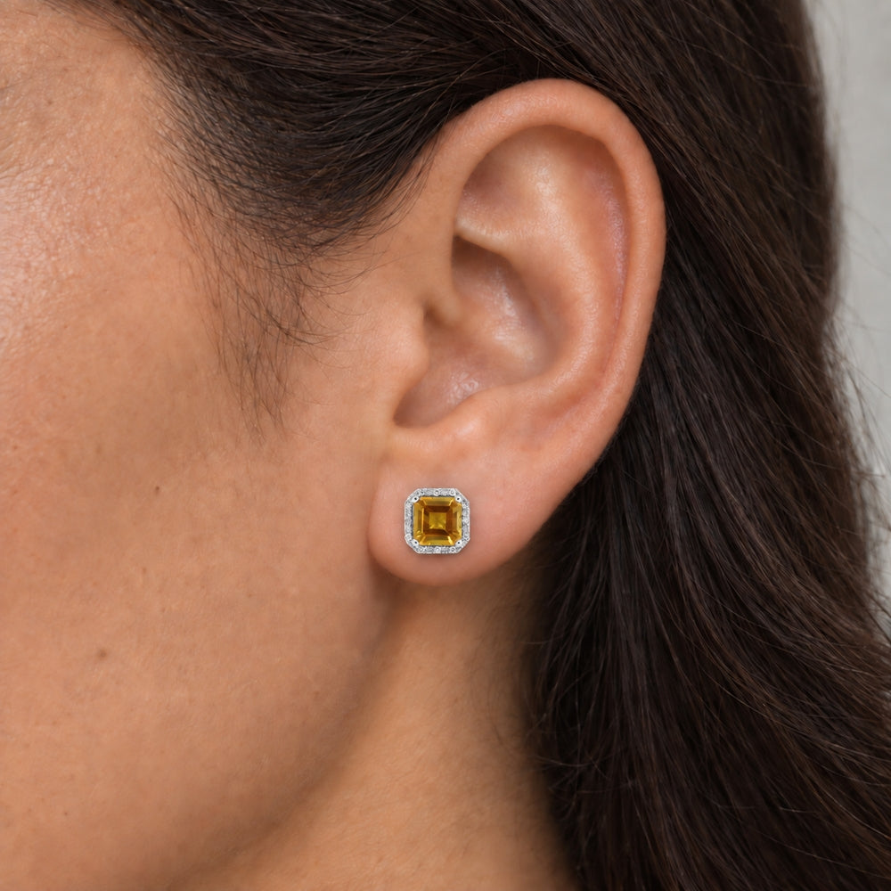 E1731 - 14K Gold Cushion Stud Earrings