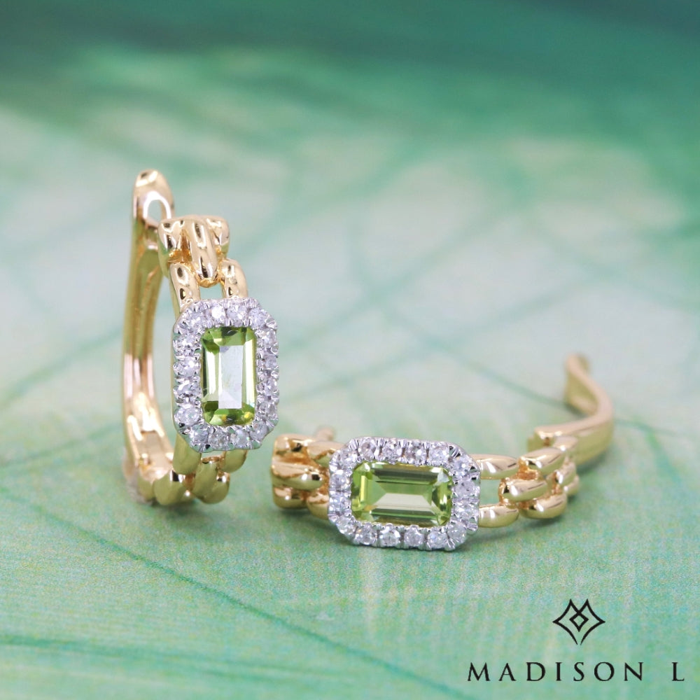 E1823 - 14K Yellow Gold Huggie Hoop Earrings
