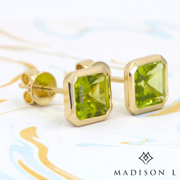 E1829 - 14K Yellow Gold Cushion Stud Earrings