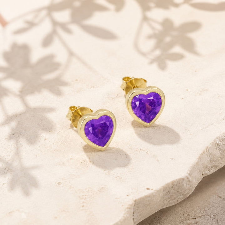 E1846 - 14K Gold Heart Stud Earrings