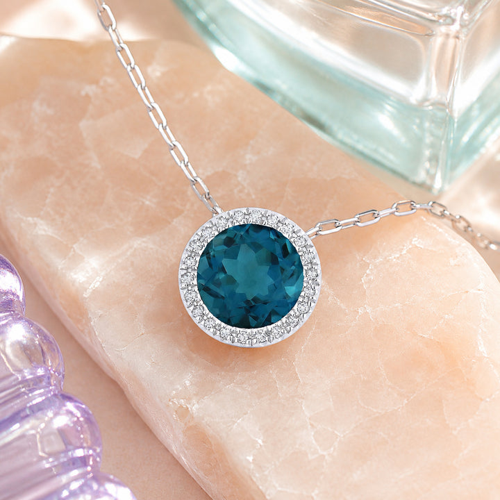 N1041 - 14K Gold Round Pendant