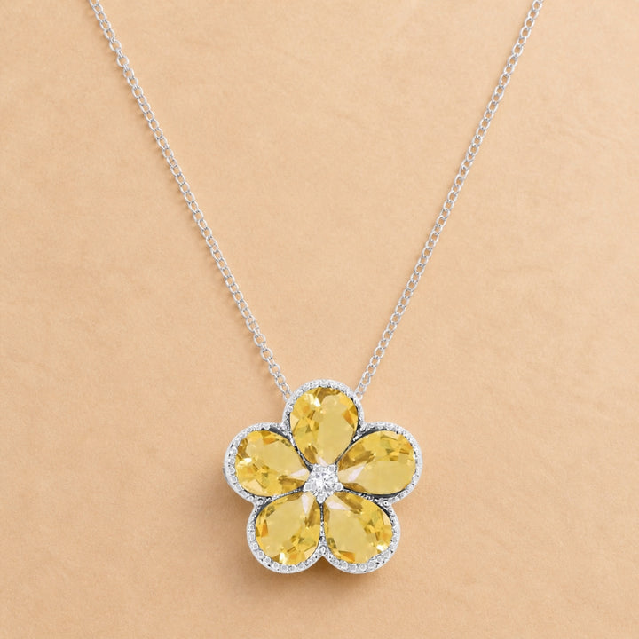 N1231 - 14K Gold Flower Pendant