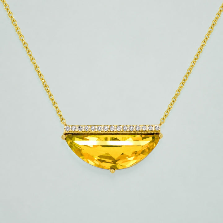 N1686 - 14K Yellow Gold Citrine Bar Necklace