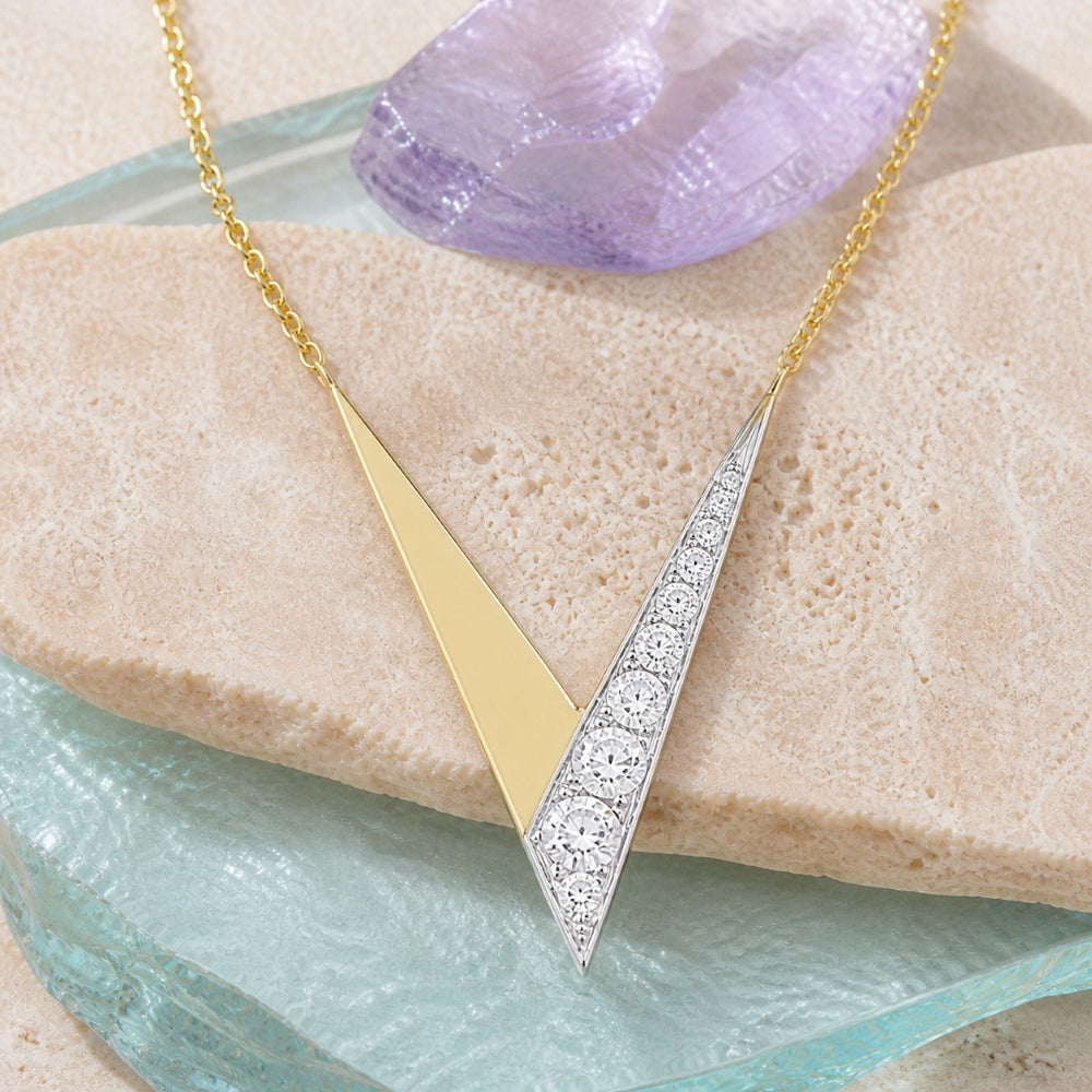 N1937 - 14K Yellow Gold Black Onyx, Turquoise & Diamond Chevron Necklace