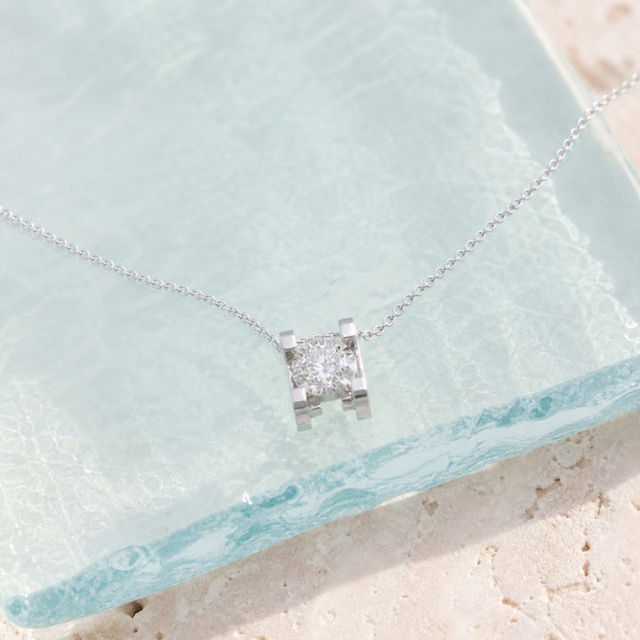 N2046 - 18K White Gold Diamond Necklace