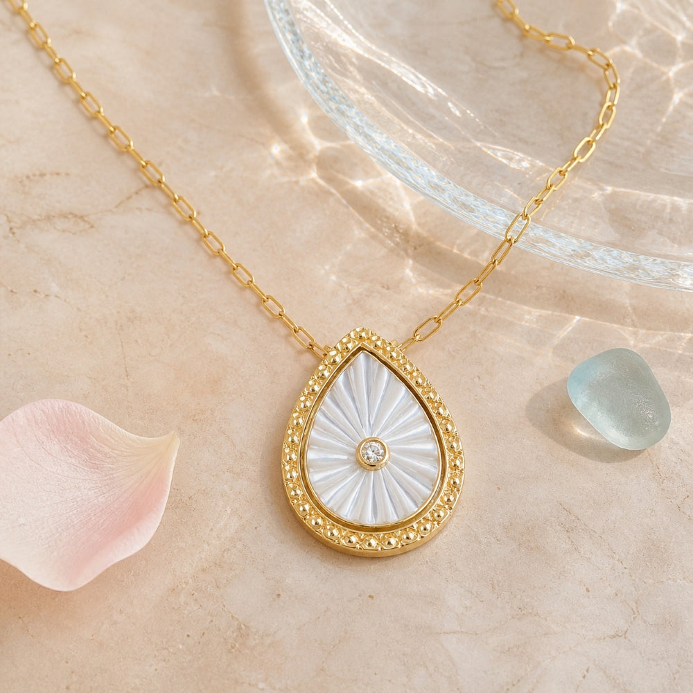 N2146 - 14K Yellow Gold Mother of Pearl Necklace