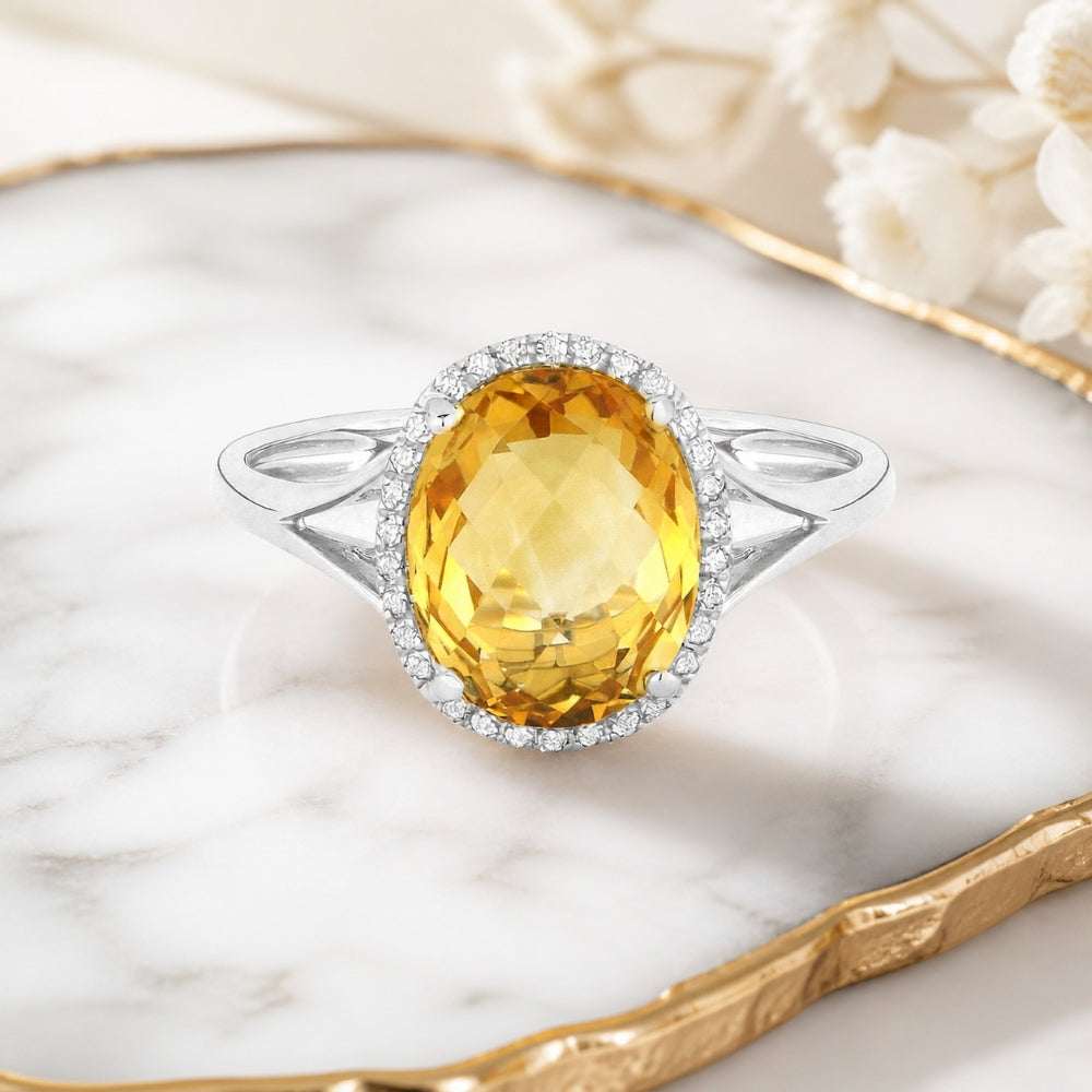 R1059 - 14K Gold Oval Ring