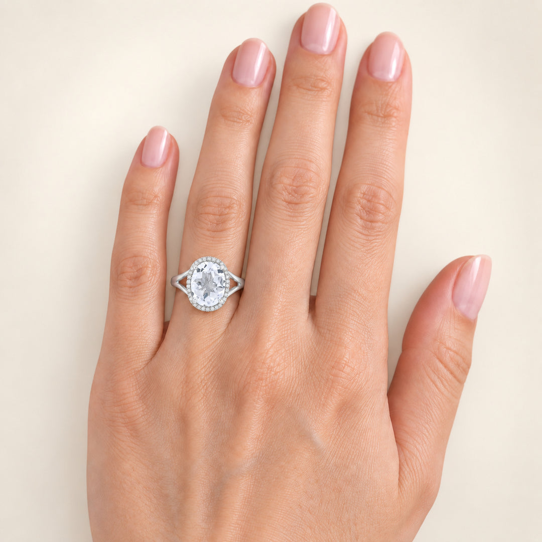 R1059 - 14K Gold Oval Ring