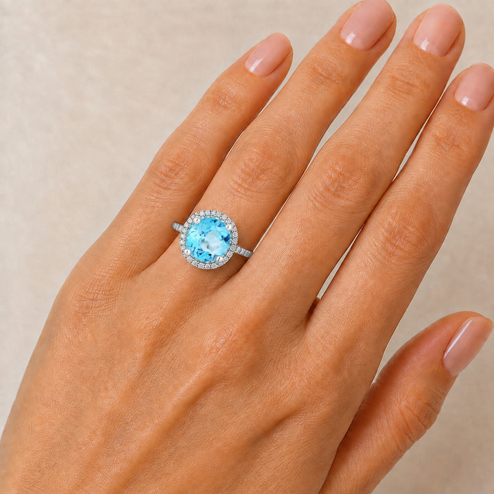 R1065 - 14K Gold Round Ring