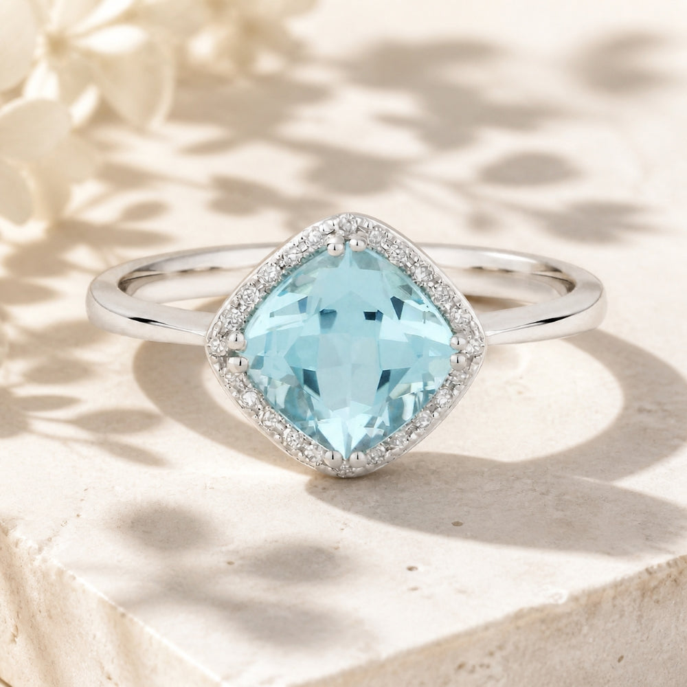 R1071 - 14K Gold Rectangle Ring