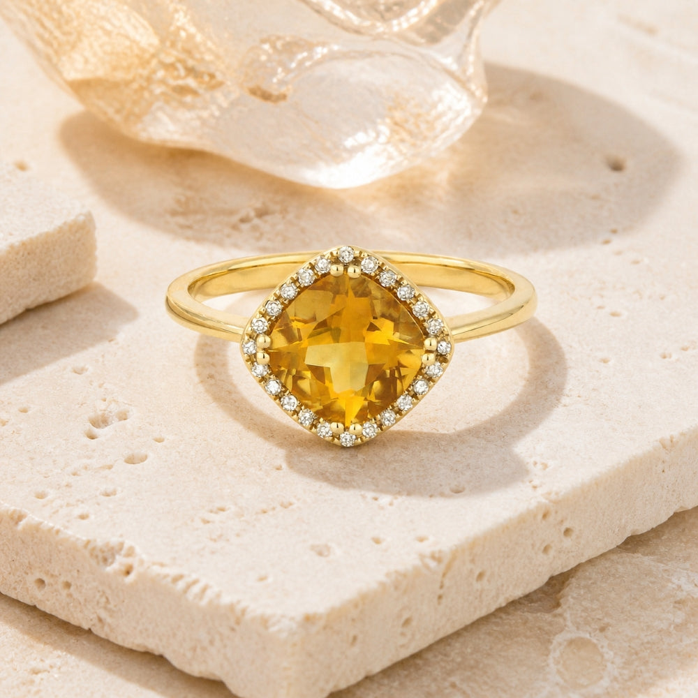 R1071 - 14K Gold Rectangle Ring