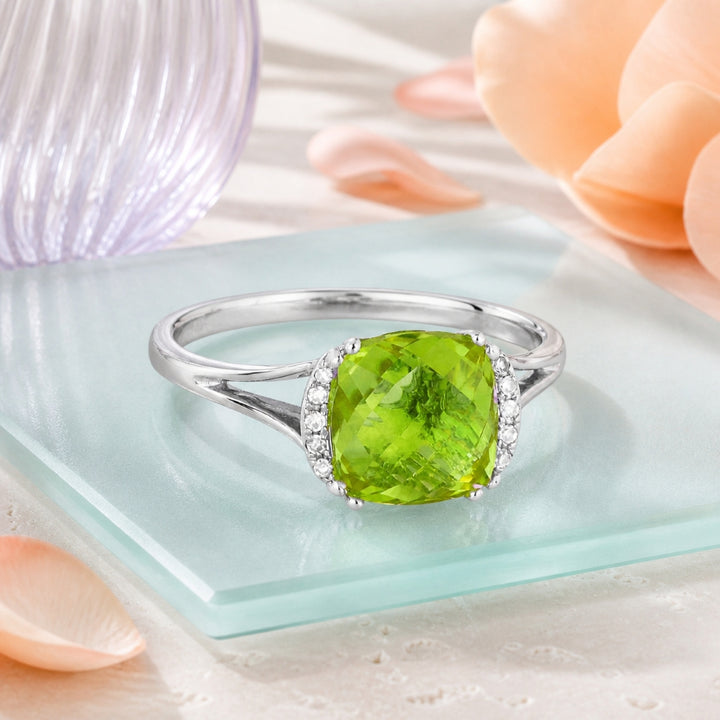R1072 - 14K Gold Oval Ring