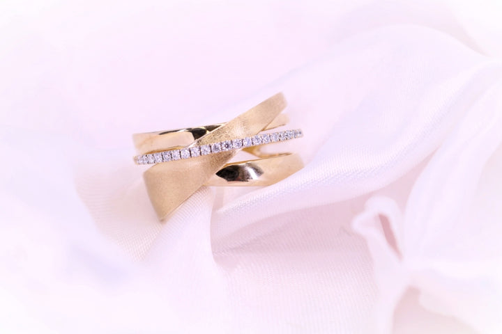 R1125 - 14K Yellow Gold Diamond Cocktail Ring