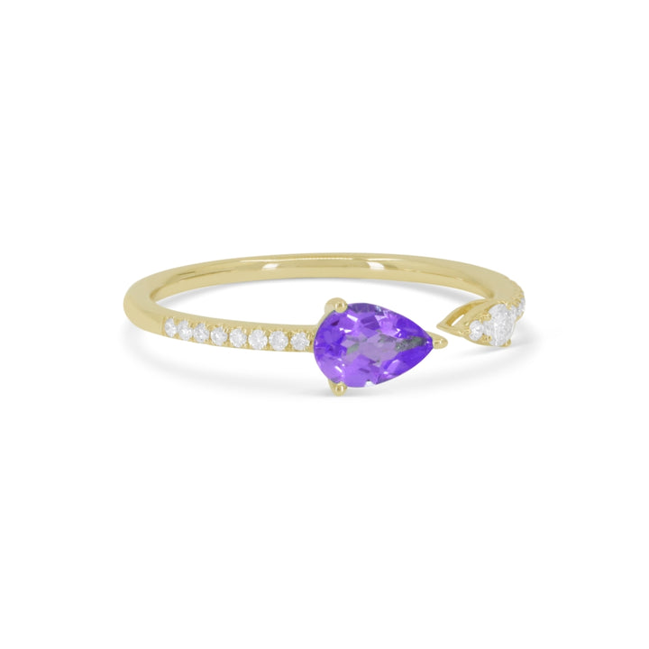 R1136 - 14K Yellow Gold Ring