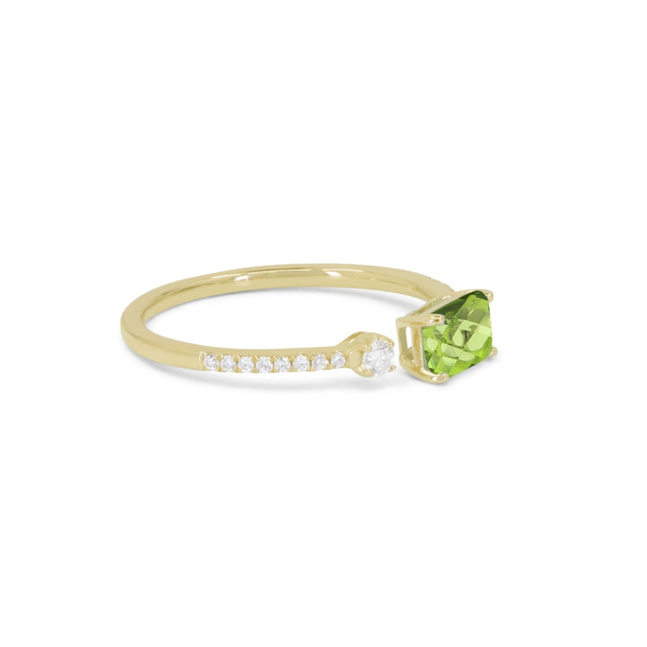 R1140 - 14K Gold Ring