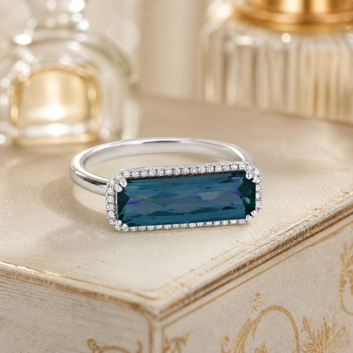 R1336 - 14K Gold Rectangle Ring