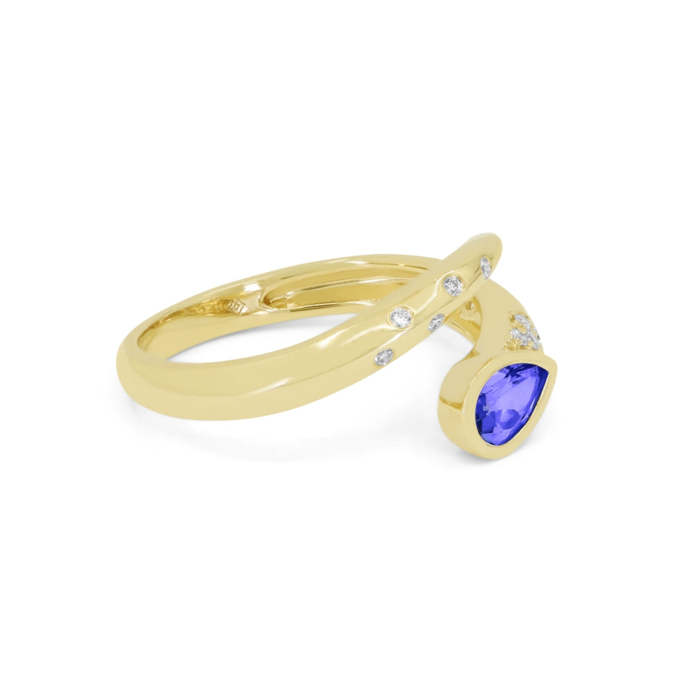 R1490 - 14K Yellow Gold Ring