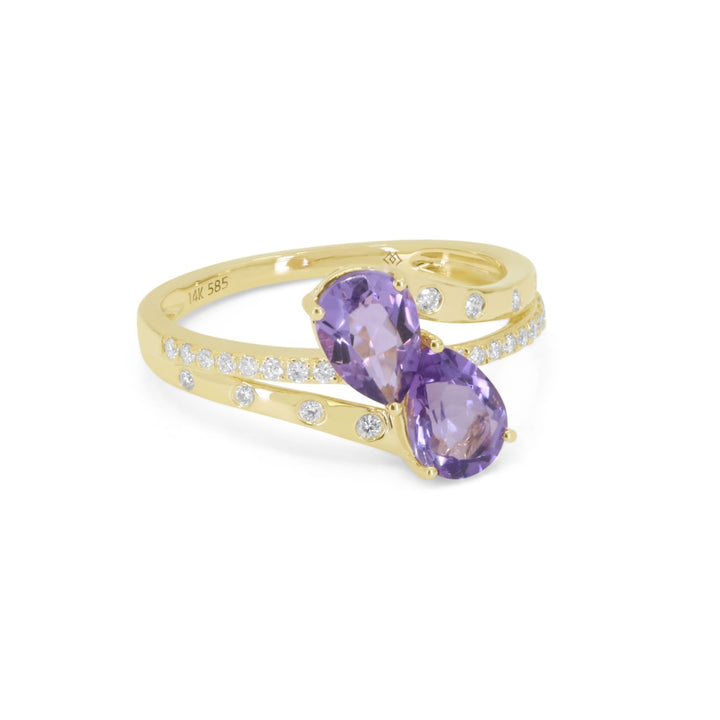 R1549 - 14K Yellow Gold Ring