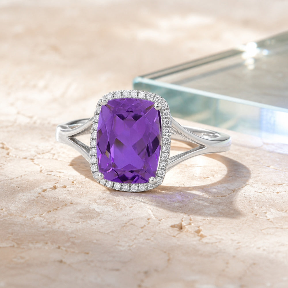 R1571 - 14K Gold Rectangle Ring