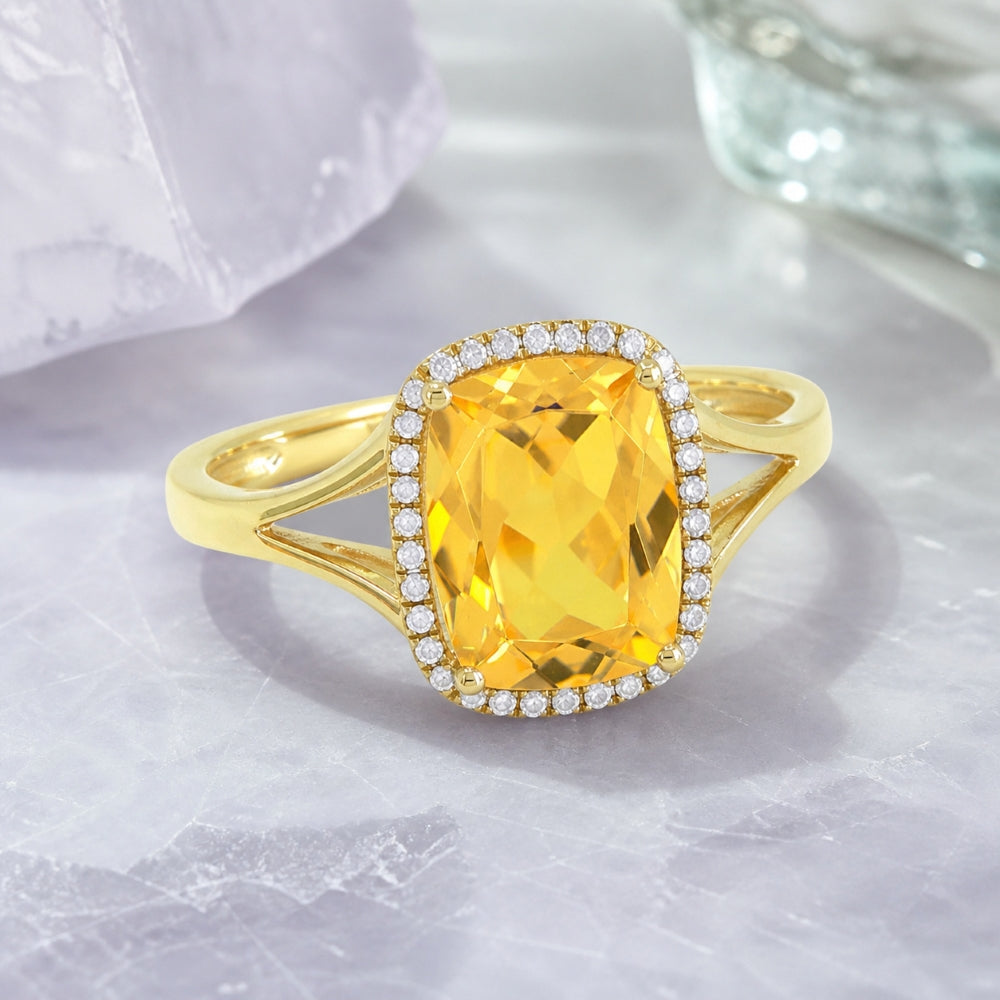 R1571 - 14K Gold Rectangle Ring