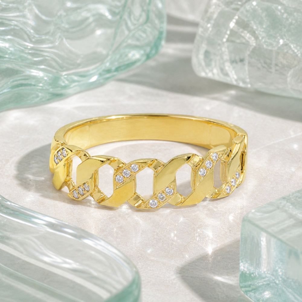 R1572 - 14K Yellow Gold Diamond Paperclip Ring