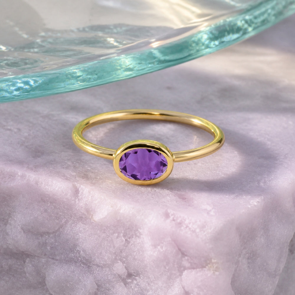 R1628 - 14K Yellow Gold Oval Ring