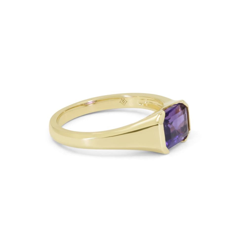 R1633 - 14K Yellow Gold Ring