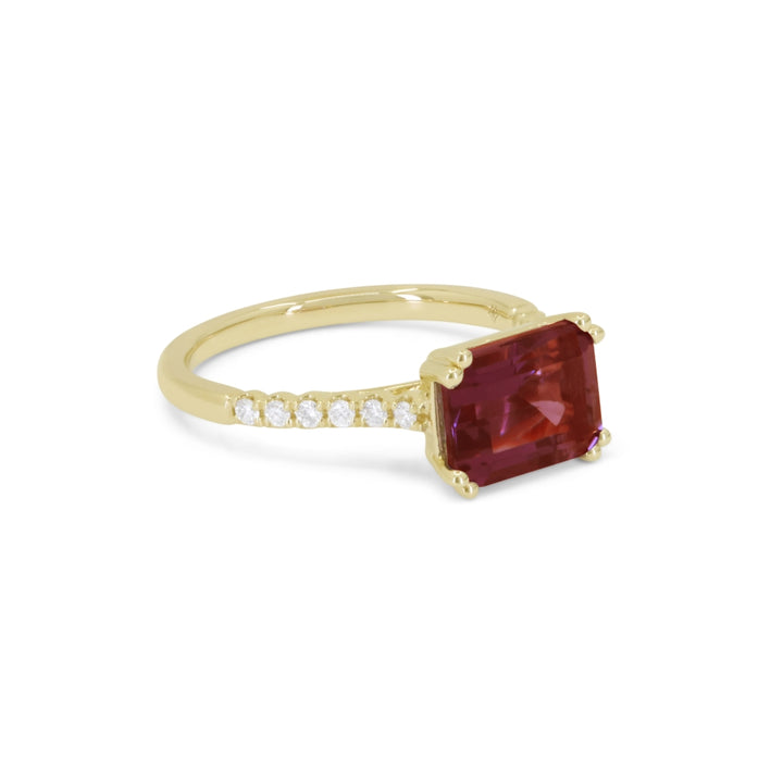R1642 - 14K Yellow Gold Ring