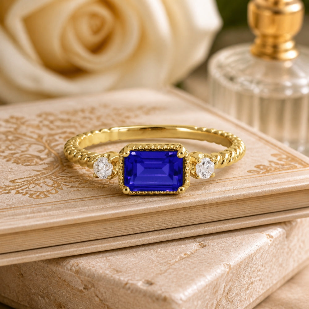 R1742 - 14K Gold Ring