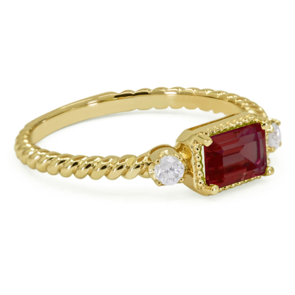 R1742 - 14K Gold Ring