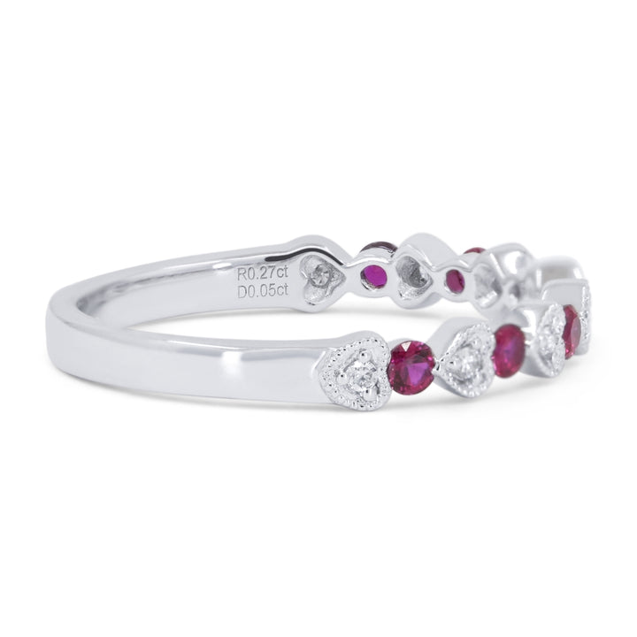 R1751 - 14K Gold Diamond Heart Ring
