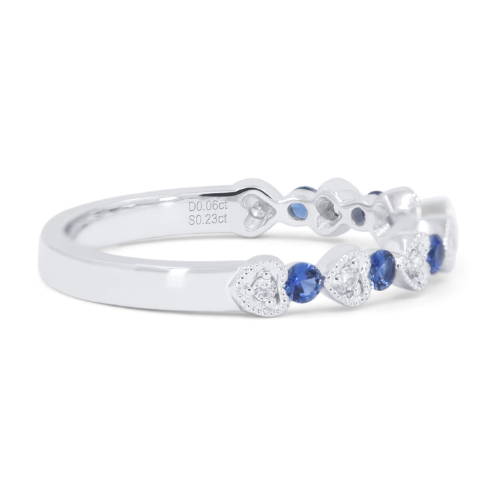 R1751 - 14K Gold Diamond Heart Ring