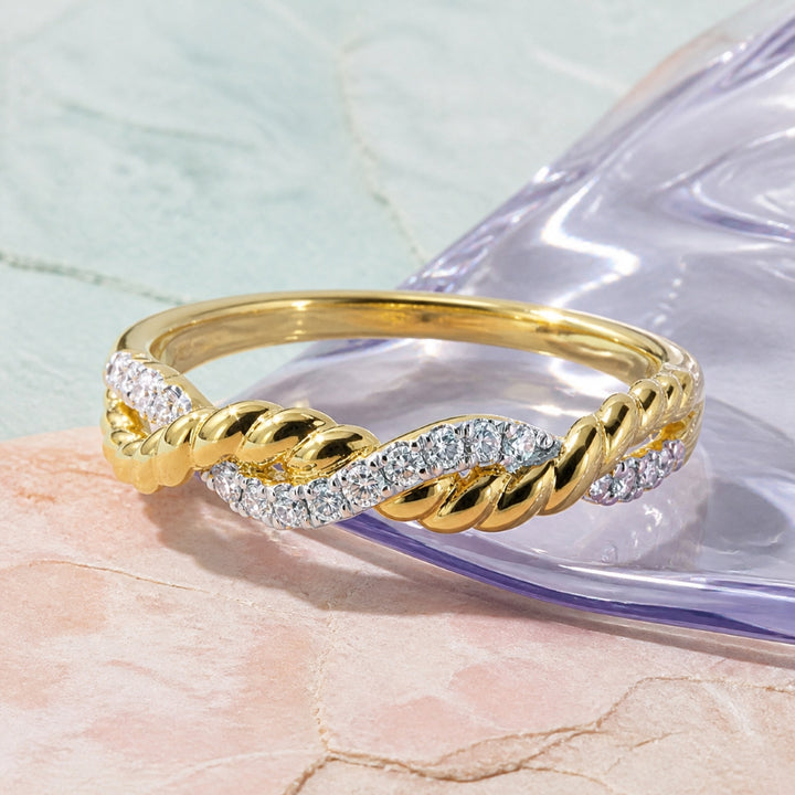 R1757 - 14K Yellow Gold Diamond Ring