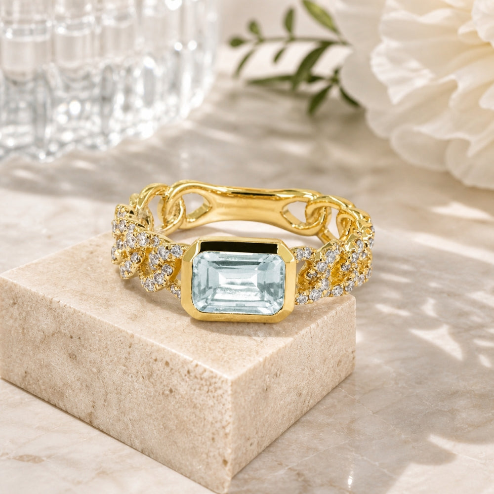 R1764 - 14K Gold Ring