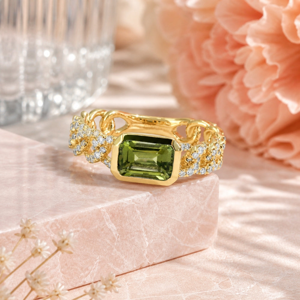 R1764 - 14K Gold Ring