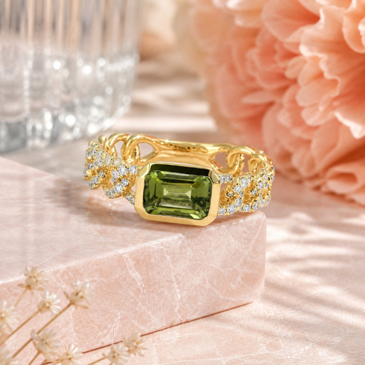 R1764 - 14K Gold Ring