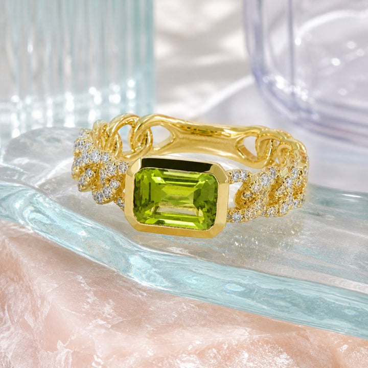 R1764 - 14K Gold Ring
