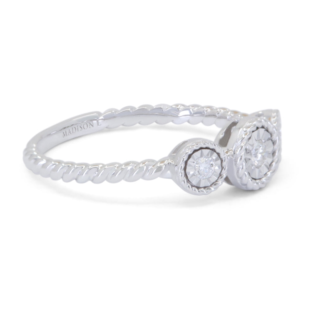 R1786 - 14K White Gold Diamond Ring